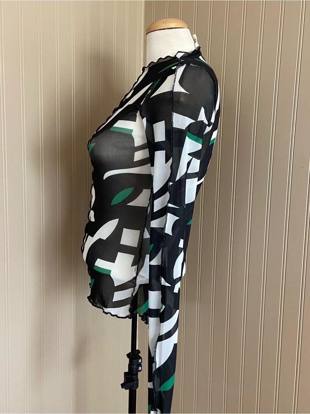 Monki Abstract Print Mesh Long Sleeve Shirt Women’s Size XS-S - Picture 7 of 10